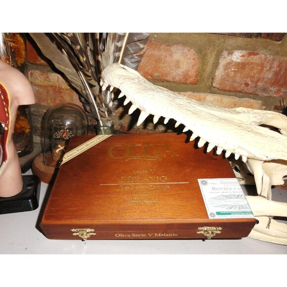 Vintage Oliva Wood Cigar Box stash box wooden jewelry box trinket box - Picture 11 of 12